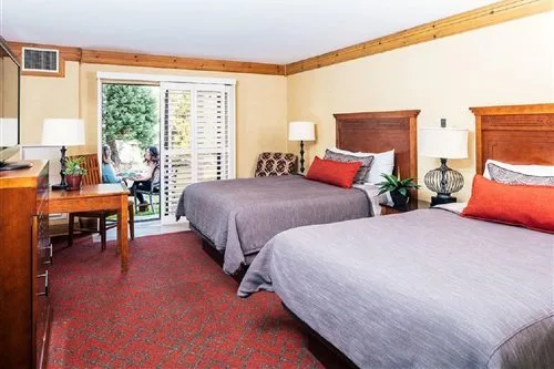 غرفة بريميوم بسريرين منفصلين، Tenaya Lodge At Yosemite 1/2