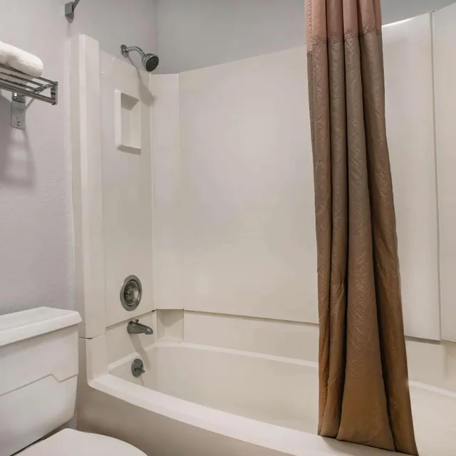 غرفة بسريرين كوين لغير المدخنين، Motel6 Gresham, OR - Portland 7/8