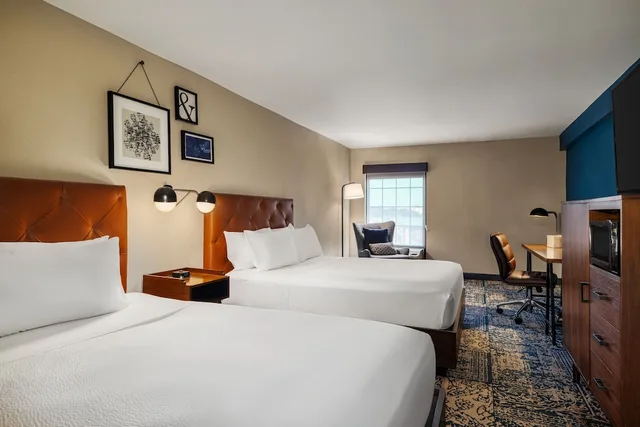 Traditional, 2 Queen Beds, Four Points by Sheraton Greensboro Airport 1/8