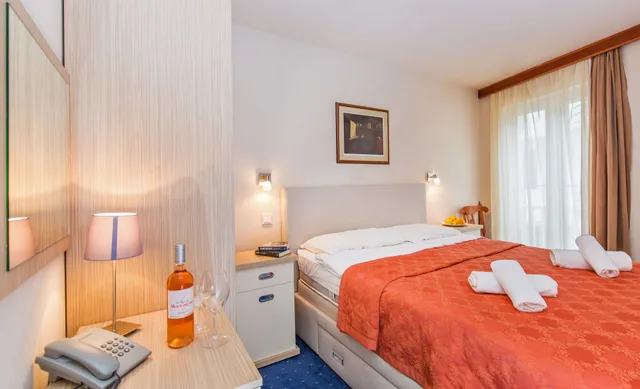 غرفة بسرير كوين، Dubrovnik Hotel 4/10