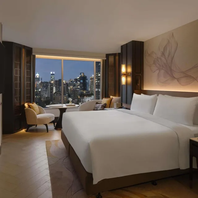Fairmont, King Bed, Accessible، Grand Mercure Bangkok Windsor 1/3