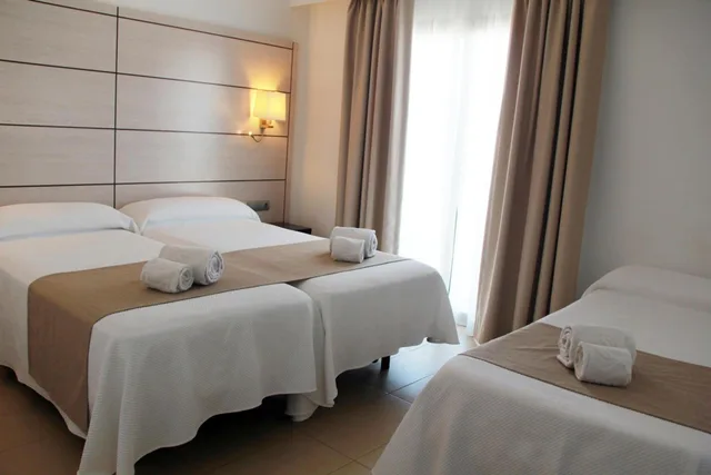 غرفة ثلاثية، Hotel Puchet Ibiza 3/9