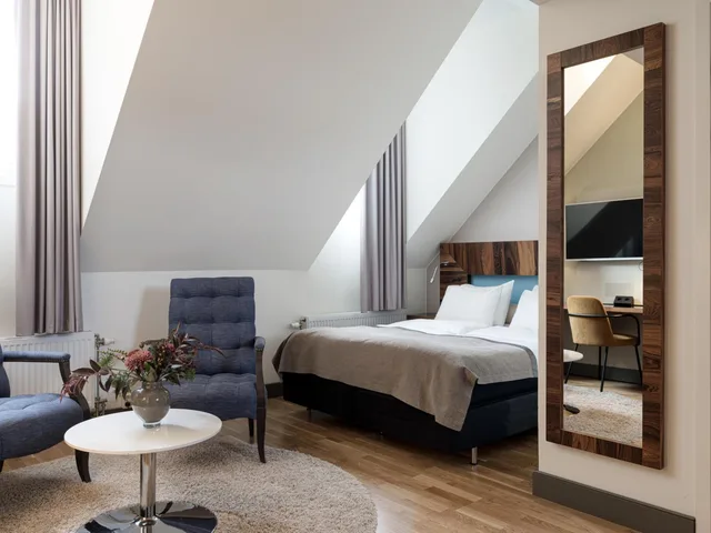 غرفة سوبيريور بسرير كينج، Elite Hotel Marina Tower 3/10