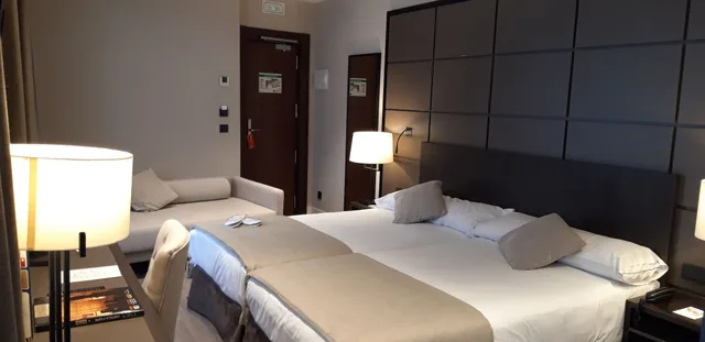 غرفة سوبيريور ثلاثية، Hotel Palacio de Valderrabanos 1/2