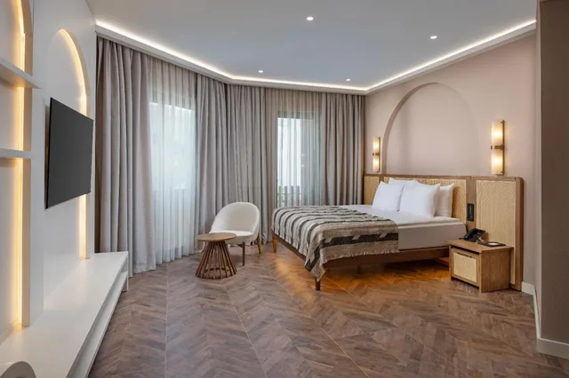 Lake, House, Double Bed، Liberty Signa 1/2