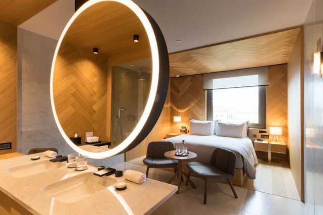غرفة ديلوكس بسرير كينج، Grand Hyatt Barcelona 6/8