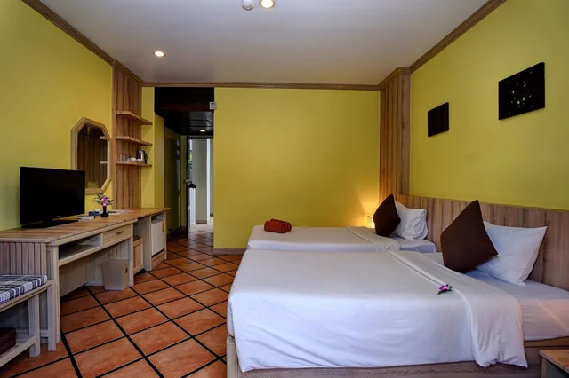 غرفة سوبيريور بسريرين منفصلين بإطلالة على المدينة، Phuket Island View Resort 4/7