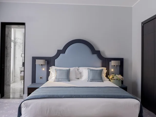 جناح بسرير كينج بإطلالة على البحر، Villa Genesis 1/5