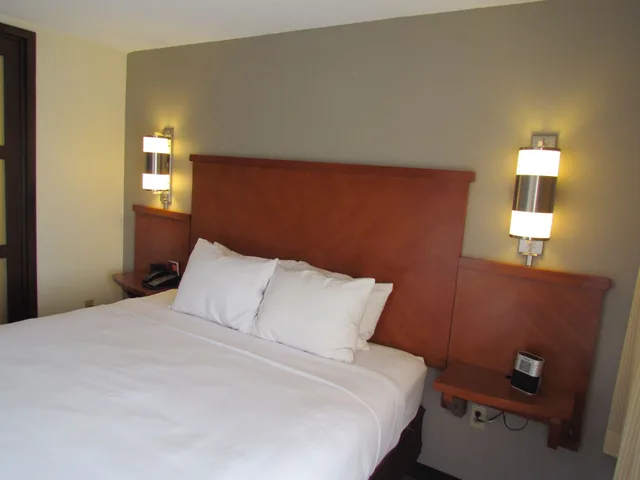غرفة قياسية بسرير كينج مع أريكة، Hyatt Place Columbus/Dublin 2/7
