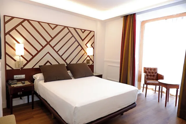 Executive, Double Bed, Atrio 1/9