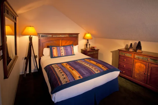 لوفت سوبيريور بسريرين كوين مع أريكة، Alpine Village Suites 1/1