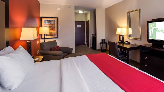Standard, 2 Queen Beds, Holiday Inn Oklahoma City Airport 4/10