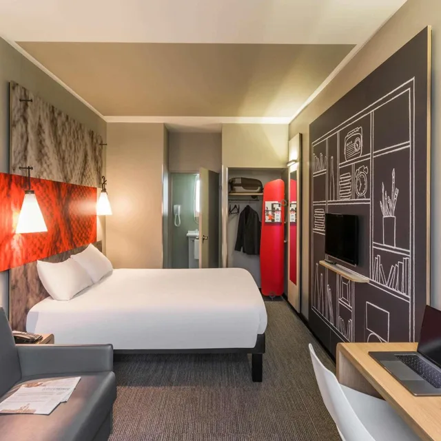 غرفة قياسية بسرير مزدوج مع أريكة، The Bryson Hotel 1/5