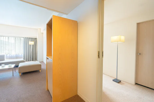 غرفة بريميوم بسريرين منفصلين بإطلالة على المدينة مع دخول الصالة، Ana Crowne Plaza Kobe 3/3