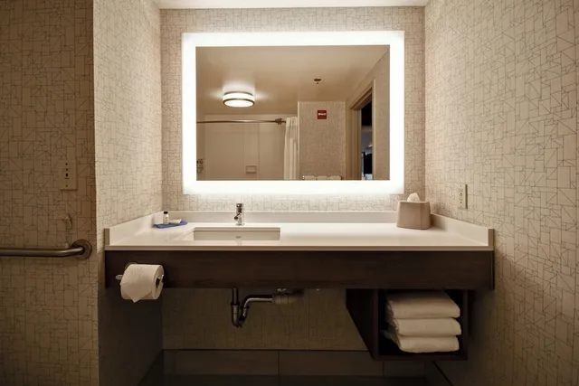 غرفة قياسية بسريرين كوين لذوي الإعاقة، Holiday Inn Express Newport North - Middletown 8/10