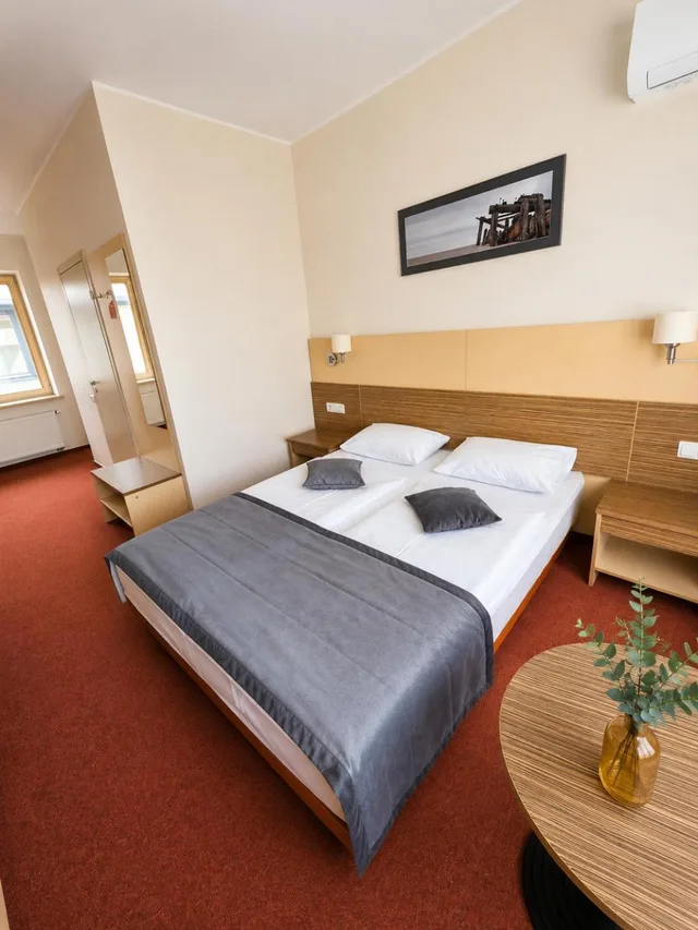 غرفة بسرير مزدوج، INFO HOTEL 4/10