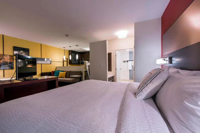 غرفة بسرير كينج لذوي الإعاقة، Residence Inn Nashua 5/10