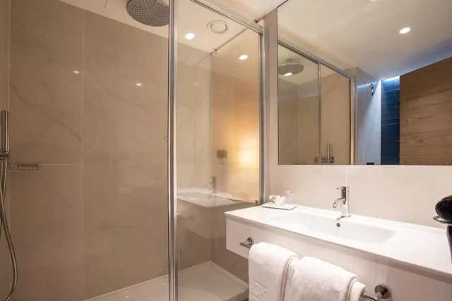 غرفة ثلاثية، Hotel 3K Porto Aeroporto 9/10