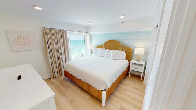 2 Bedrooms, 2 King Beds, Gulf View, Sofa, Balcony، Manasota Key Resort 3/3