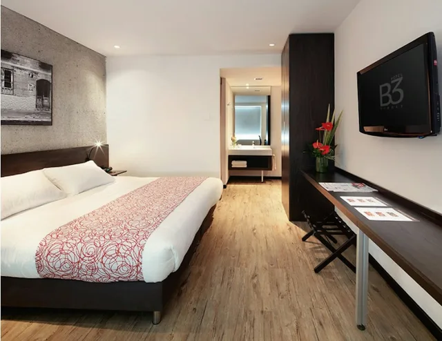 جناح جونيور، Hotel B3 Virrey 1/1