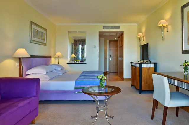 Room, Twin Beds, Land View, Pestana Grand Premium Ocean Resort 7/10