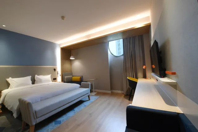 Standard, King Bed, Extra Floor Space، Holiday Inn Express Tianjin Binhai an IHG Hotel 2/2