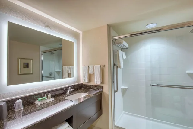 جناح بسريرين مزدوجين بغرفة نوم واحدة، Holiday Inn Hotel Suites Atlanta Airport North 5/5