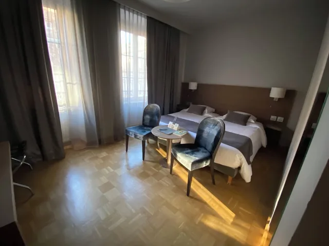 غرفة كلاسيكية بسريرين منفصلين، HOTEL AU CERF D'OR 3/8