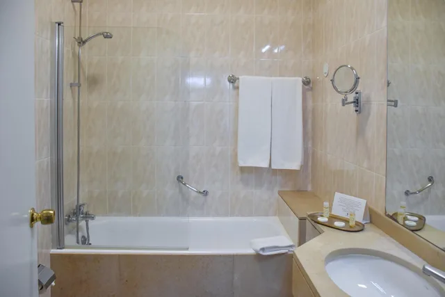 غرفة ديلوكس بسريرين منفصلين، Hotel Toural 9/9