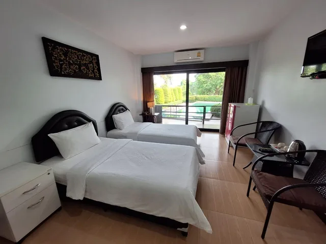 Room, Twin Beds, Evergreen Resort Chanthaburi 2/2
