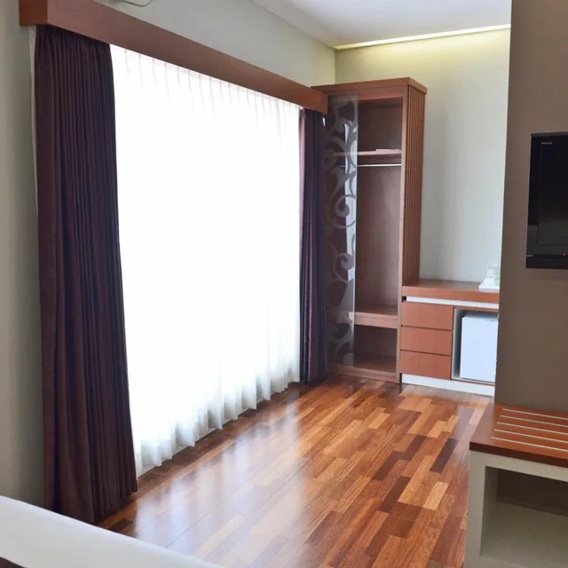 غرفة ديلوكس بسرير مزدوج، Hotel Trio Indah 2 Malang 6/10