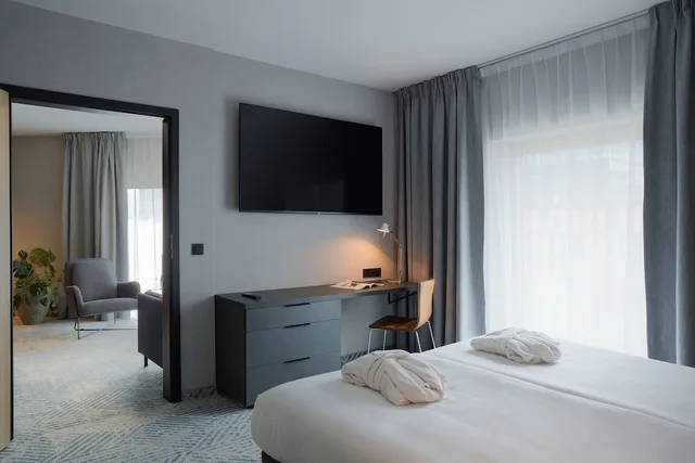 جناح استوديو بسرير كينج، Q Hotel Plus Wroclaw 1/2