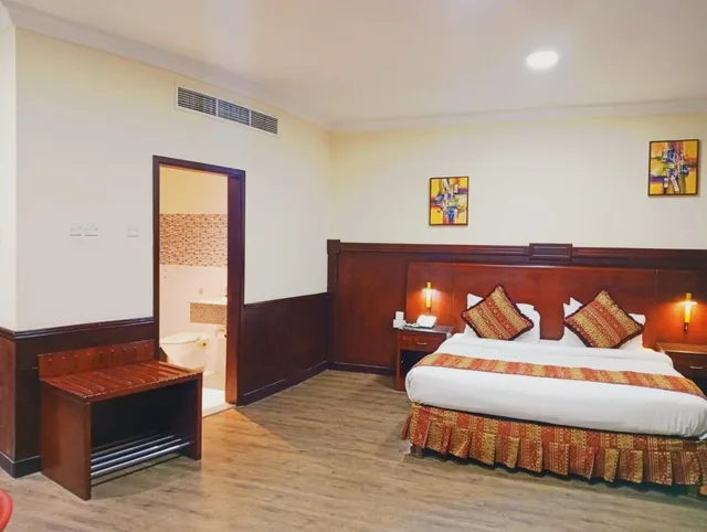 غرفة ديلوكس بسرير مزدوج، Ramee California Hotel, Juffair 3/7