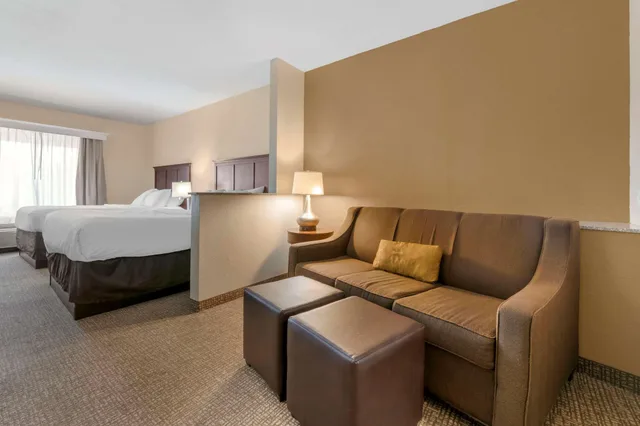 1 Bedroom, Suite, 2 Queen Beds, Sofa, Accessible, Comfort Suites Ocala - North 4/10