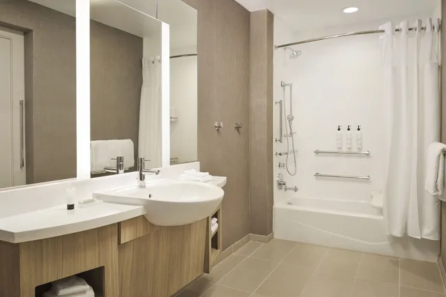 جناح بسريرين كوين، SpringHill Suites by Marriott Las Vegas Airport 5/6