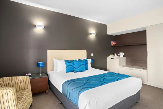 Room, Queen Bed, No Balcony، Il Mondo Boutique Hotel 4/6