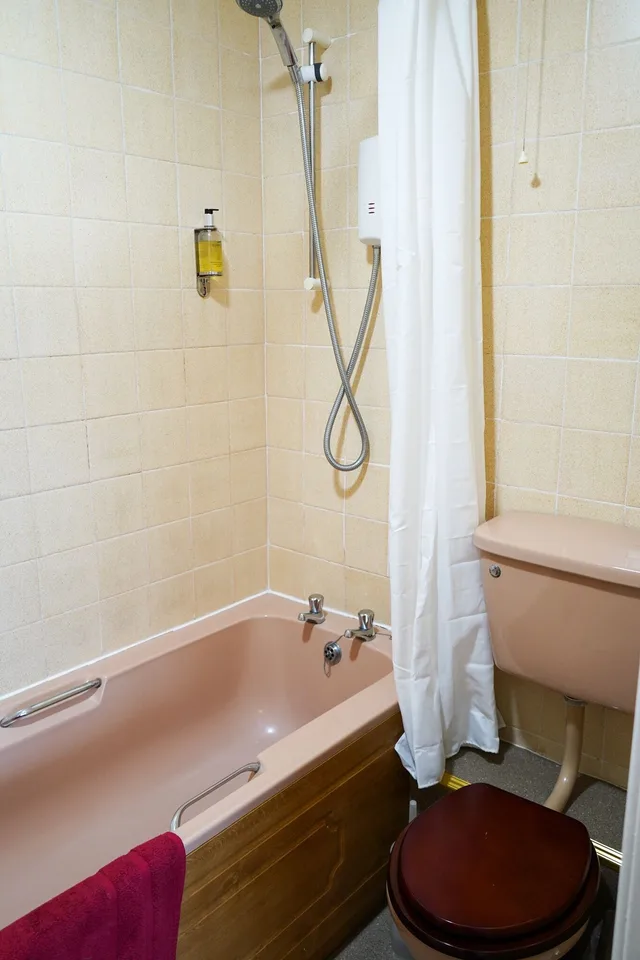 جناح بسرير كينج وسرير فردي، The Fox &amp; Hounds Hotel 2/2