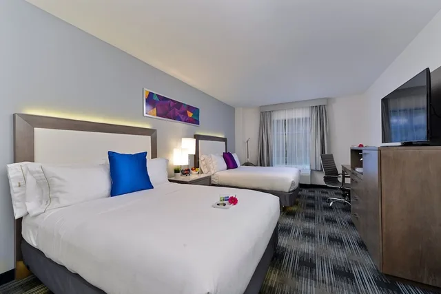 غرفة قياسية بسريرين كوين لذوي الإعاقة، Holiday Inn Express & Suites San Diego - Mission Valley 1/2