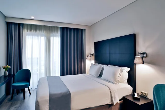 Room, Double or Twin Bed, Lozenge Hotel 3/6