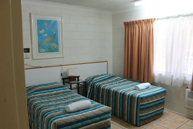2 Bedrooms, Apartment, 1 Double and 3 Single Beds، Oasis Inn Apartments 1/4