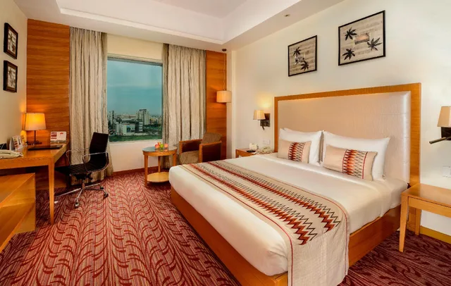Deluxe, Pride Plaza Kolkata 1/2