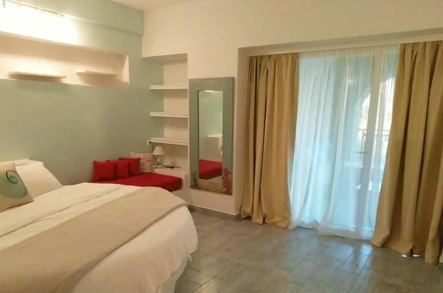 جناح استوديو شهر العسل بسرير كينج بإطلالة على البحر، Aegean Castle Suites Greek Hospitality Experience 1/4