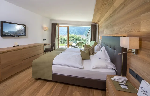 غرفة ثلاثية بسرير مزدوج وسرير فردي، Hotel Grien 2/5