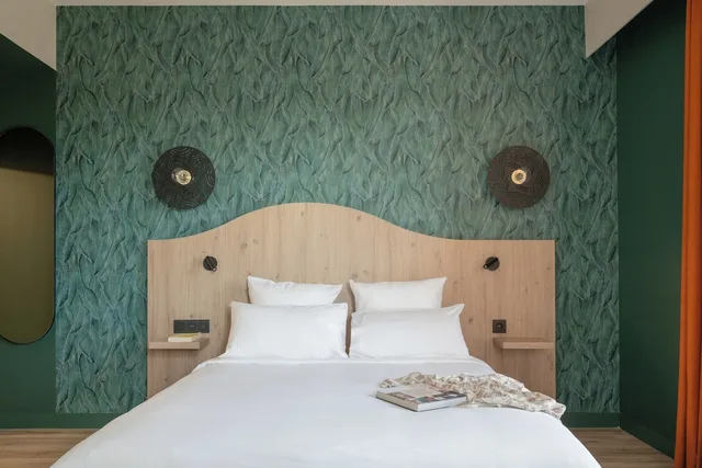 غرفة سوبيريور عائلية مفردة بسرير كوين مع أريكة، All Suites Hotel Paris Pleyel L’Ile Saint Denis 6/10
