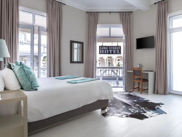 غرفة ديلوكس بسريرين منفصلين بشرفة، Long Street Boutique Hotel 1/4