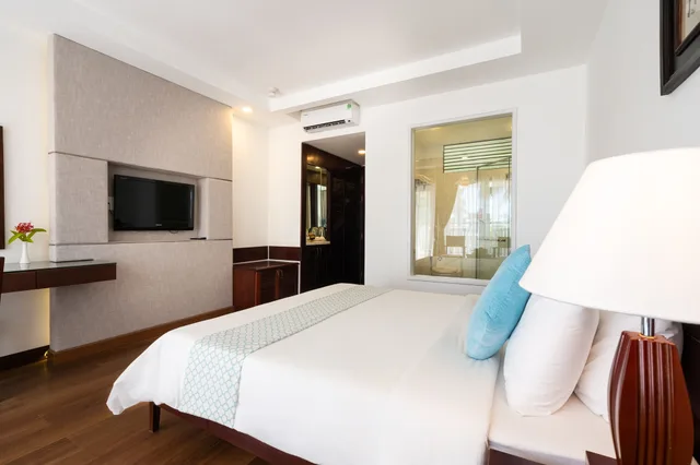 غرفة سوبيريور بسرير كينج بإطلالة على البحر، Hoang Ngoc Beach Resort 7/10
