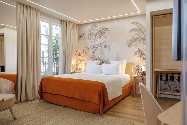غرفة بانورامية ديلوكس بسرير فردي، Grand Hotel Saint Michel 1/1