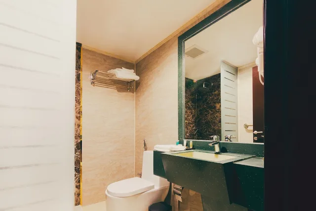 غرفة عائلية رباعية بأربعة أسرّة، فندق السفينة الذهبية(Golden Ship Hotel) 3/3