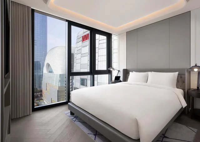 جناح تنفيذي بسرير كينج بإطلالة على البحيرة بغرفتي نوم، Sofitel Ambassador Seoul Hotel and Serviced Residences 3/6