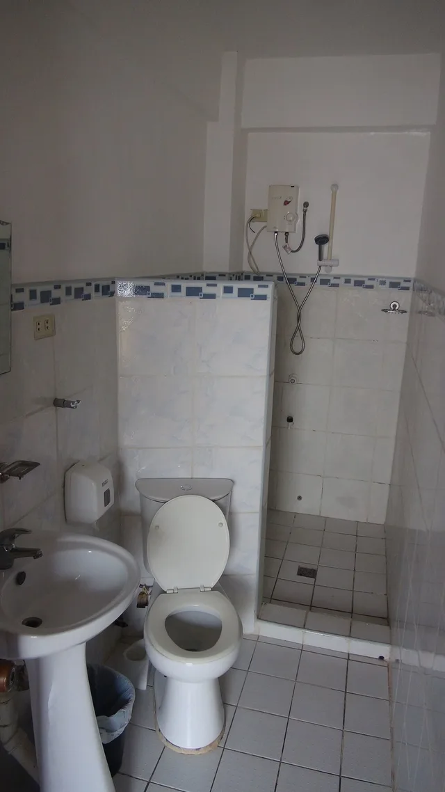غرفة صغيرة بسرير مزدوج، MB s Garden Inn 5/5